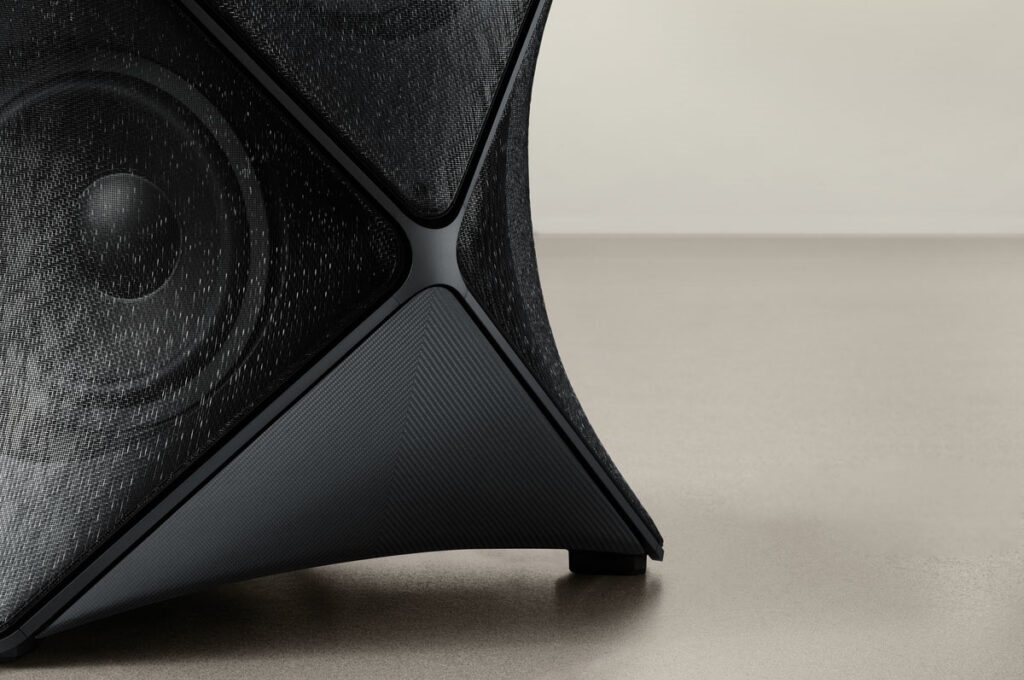 Bang & Olufsen Unveils Beolab 90 Phantom and Mirage Limited Editions 13 20251211193823 2025 12