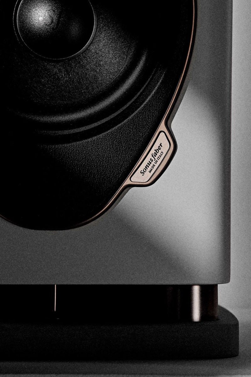 Sonus faber Sonetto G2 White Limited Edition: Same Sound, New Look 12 The Sonus faber Sonetto G2 Collection is designed as a closed loudspeaker family and, with a total of seven models, covers a wide range of applications – from compact stereo setups to high-quality multi-channel installations.