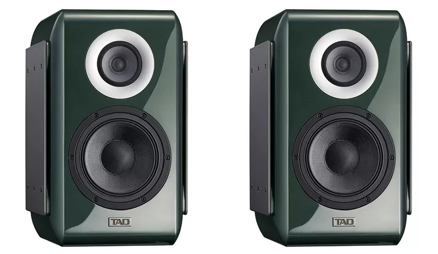 TAD Goes Luxe Green: ME1TX Gets a Rare Collector’s Finish 8 Technically, the Luxe Green version is identical to the standard TAD-ME1TX-G speakers.