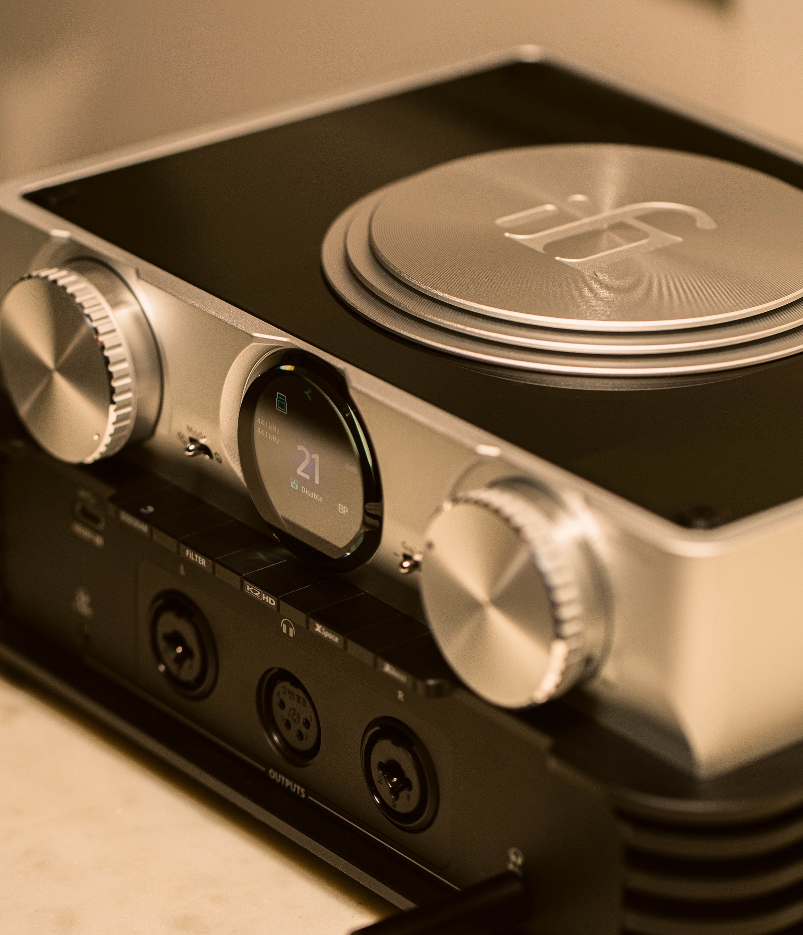 iFi Audio iDSD Phantom Is a Monster: DSD2048 DAC, Tubes, Streaming and Serious Power 17 20260120151612 2026 01