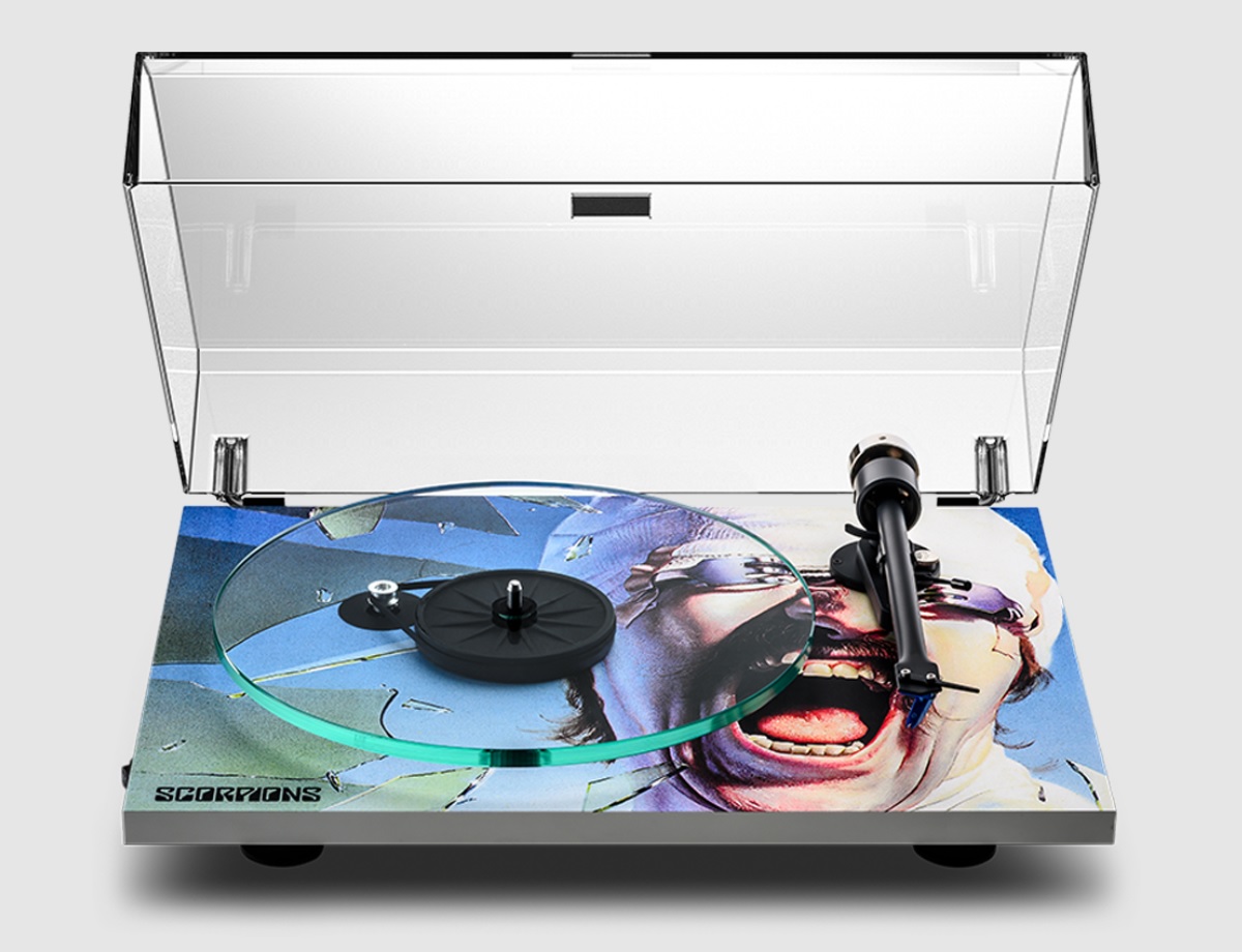 Pro-Ject Scorpions Turntable: Limited Edition T2 With Pick it 25A 10 20260120193652 2026 01 20 Pro