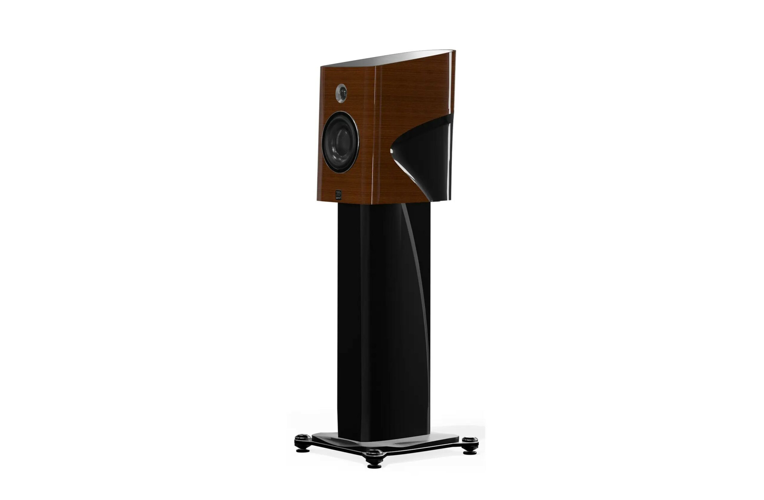 Morel Sopran 622: Compact High-End Stand-Mount Speakers with Big Ambitions 11 They feature proprietary drivers: a 6″ carbon fiber honeycomb cone bass driver and a 1.1″ Acuflex soft-dome tweeter.