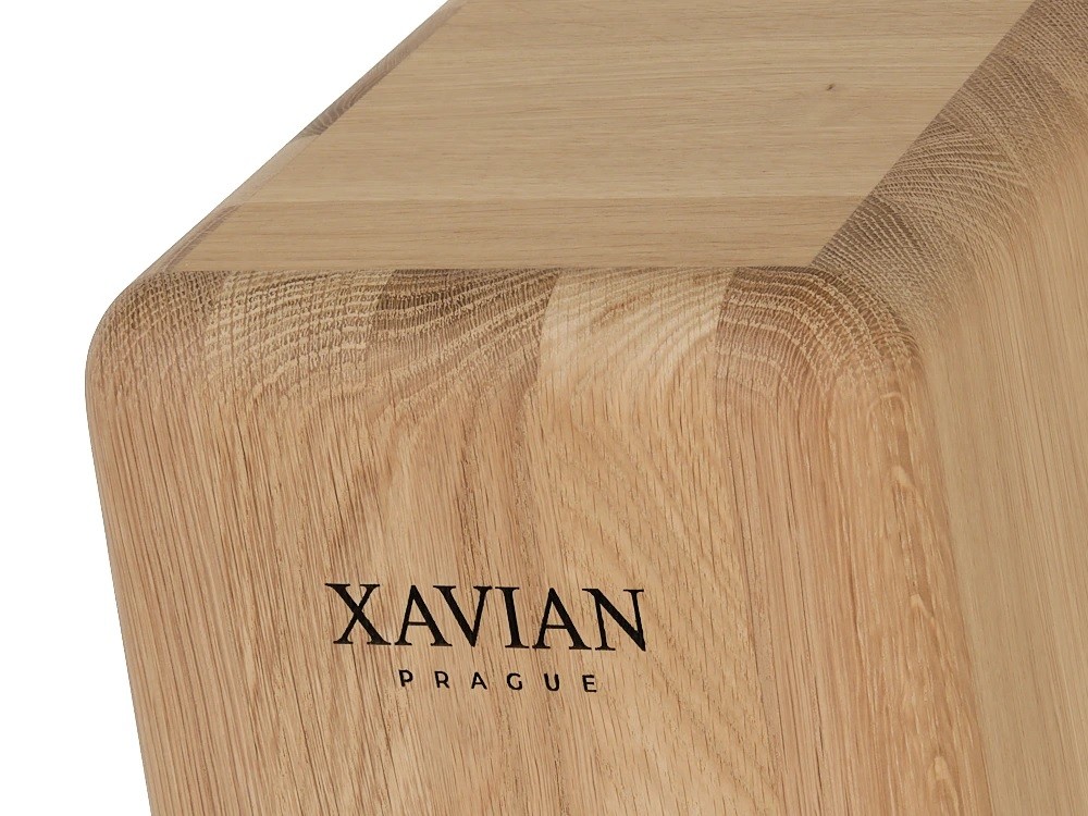 Xavian Grande Unica: High-Sensitivity Floorstanding Speakers with Solid Oak Cabinets 11 The Grande Unica is designed for normal rooms and regular listening.