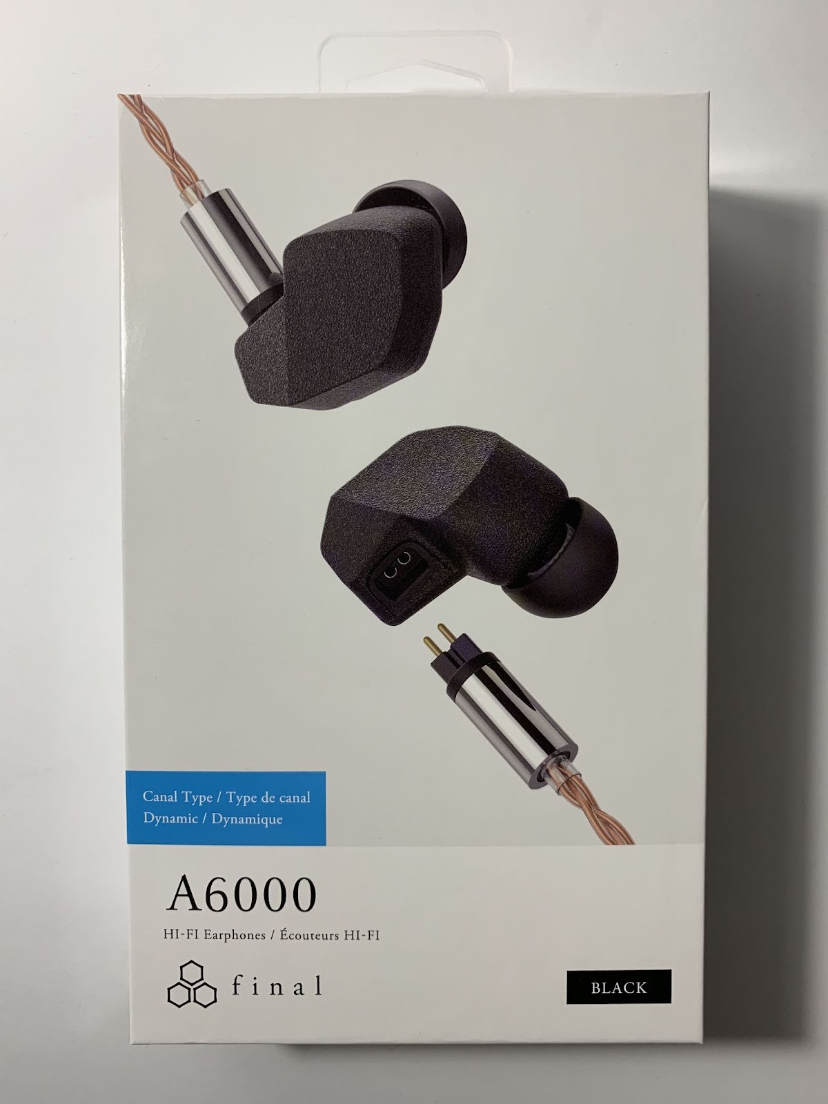 Final Audio A6000 Review: Japanese precision with a taste for detail 8 The Final Audio A6000 headphones come in a small, elongated white box made of medium-stiff cardboard.