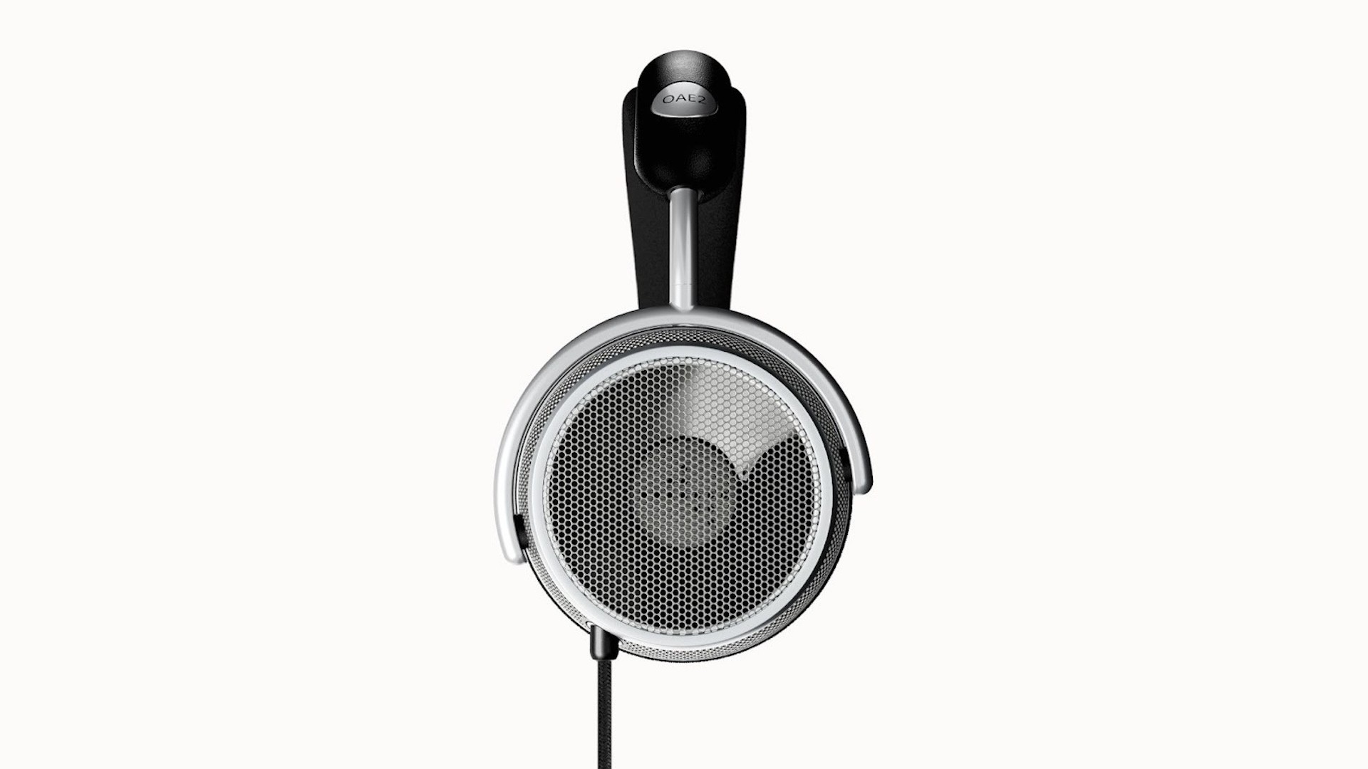 Grell OAE2: Open-Back Headphones with Front-Facing Sound for Natural Listening 11 The ear and head cushions are made of breathable velour and memory foam.