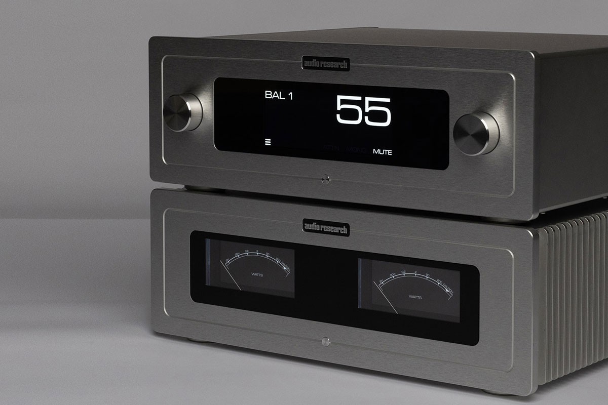 Audio Research LS-3: A modern, fully balanced line stage with classic ARC DNA 8 The Audio Research LS-3 is designed as a pure line stage and employs a fully symmetrical, differential circuit design.