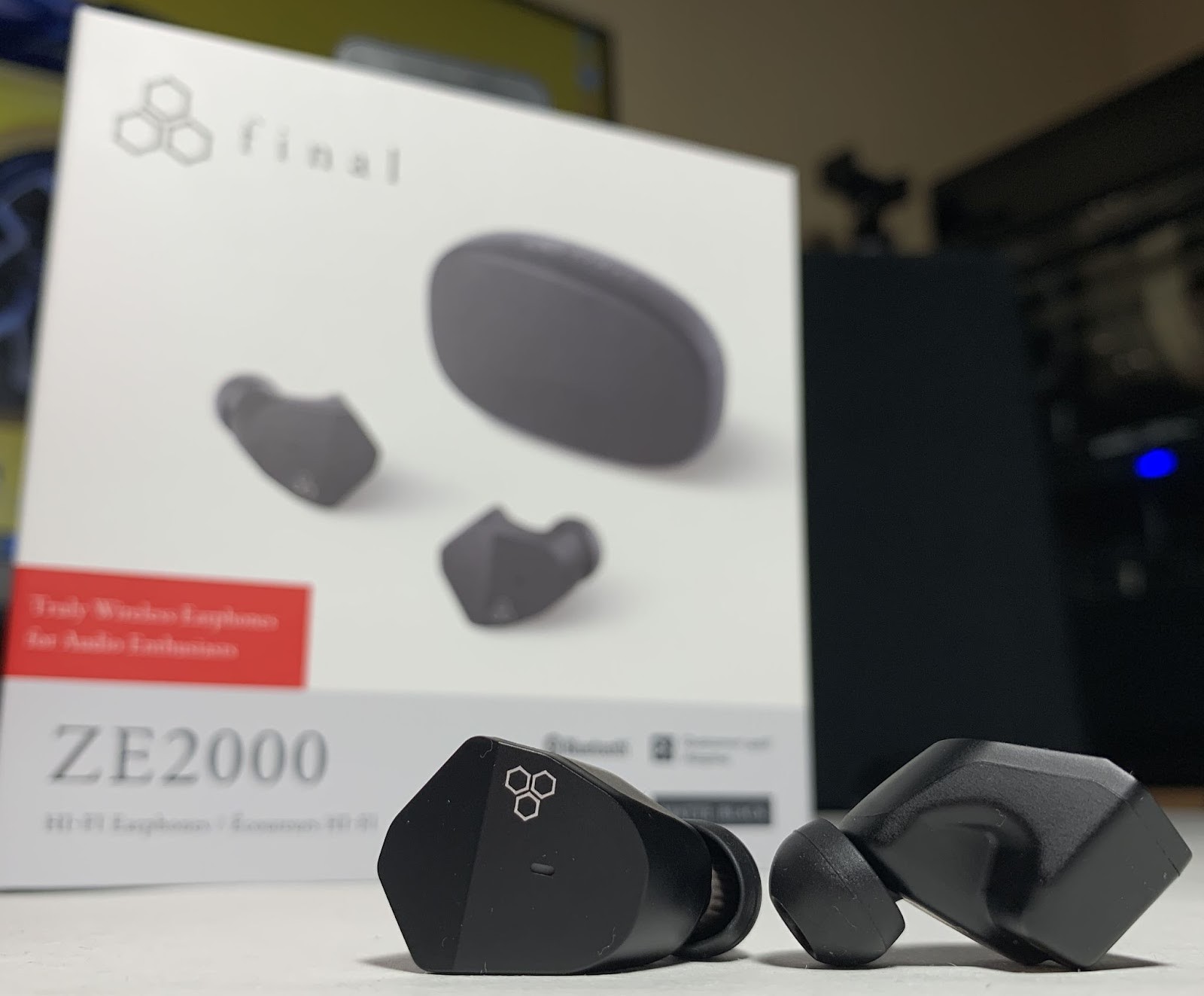 Final Audio ZE2000 Review: Japanese Tuning in a Budget Wireless Earbud 12 The manufacturer claims very cool battery life indicators, 7 hours of operation of the headphones and 35 hours with the case, partly this is due to the lack of noise cancellation/transparency modes.