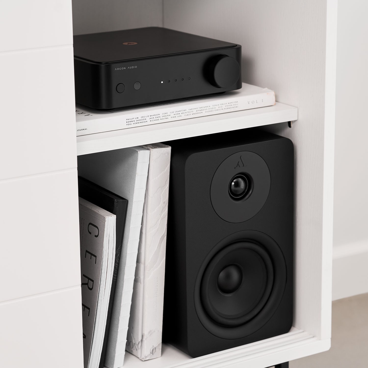 Compact stereo amplifier delivering stable performance even with low-impedance loudspeakers.