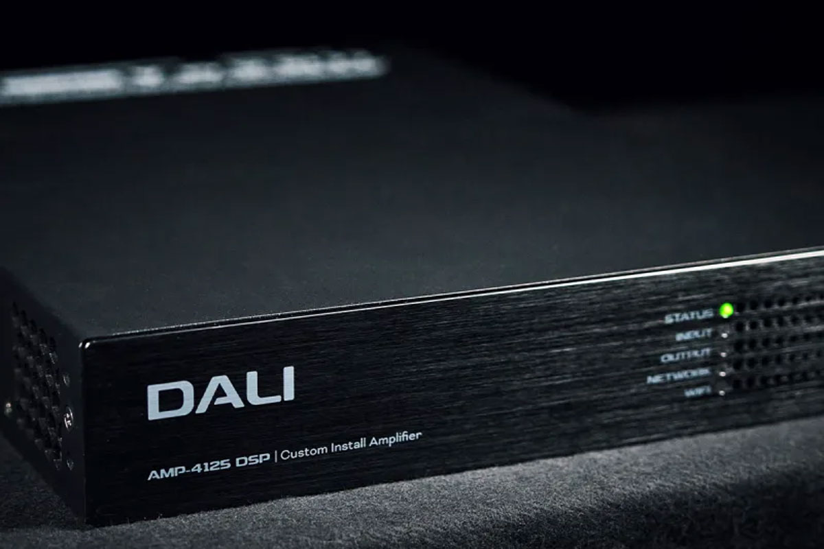 PHANTOM CI AMP-4125 DSP: DALI’s new rack-friendly DSP amplifier 10 The Class D output stage delivers four channels of 125 watts in a compact, efficient design.