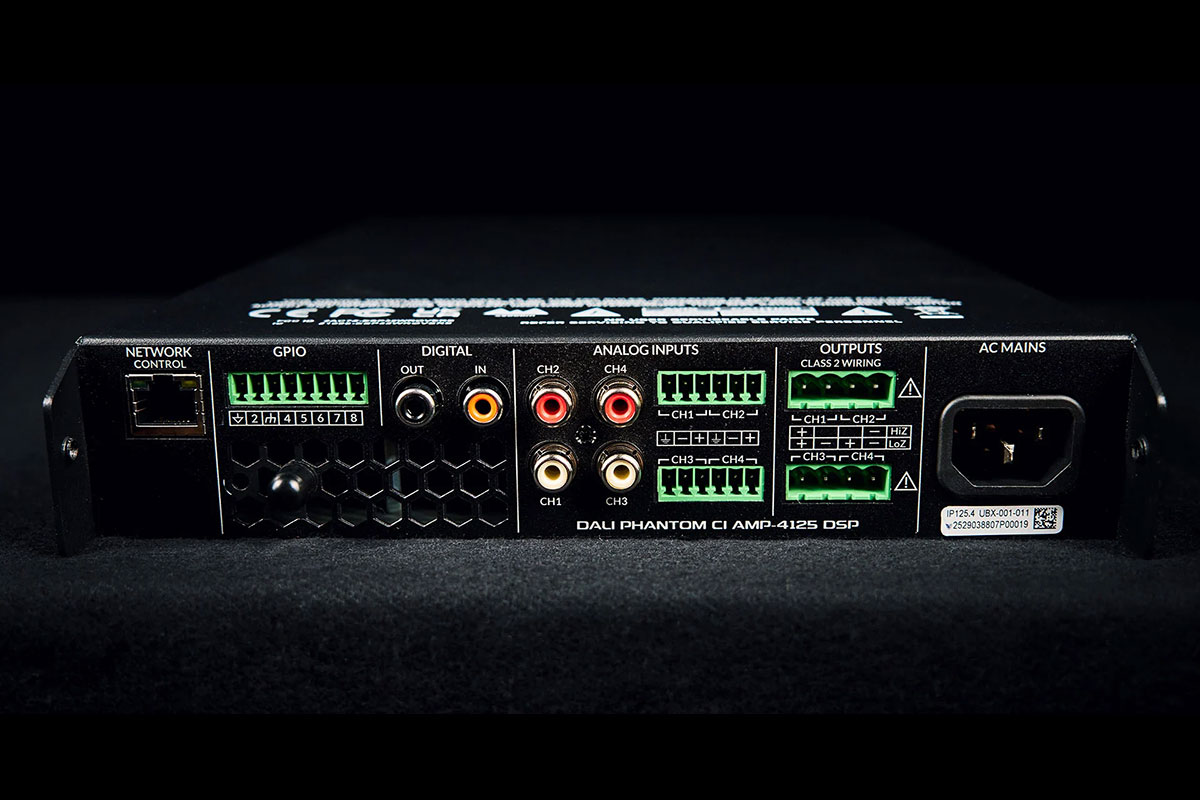 PHANTOM CI AMP-4125 DSP: DALI’s new rack-friendly DSP amplifier 9 Rear panel connections of the PHANTOM CI AMP-4125 DSP designed for multi-zone custom installations.
