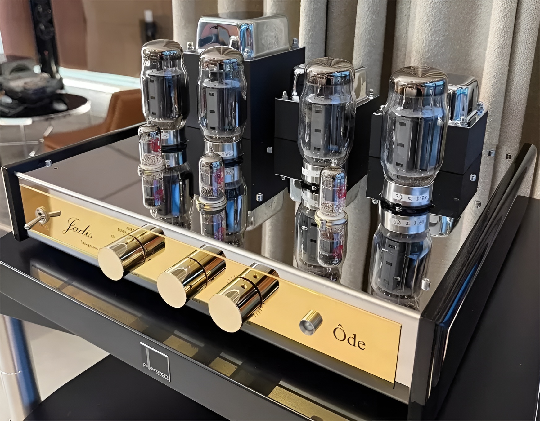 Jadis Óde: Pure Class A Tube Amplifier with KT88 Power & French Craftsmanship 9 2 2