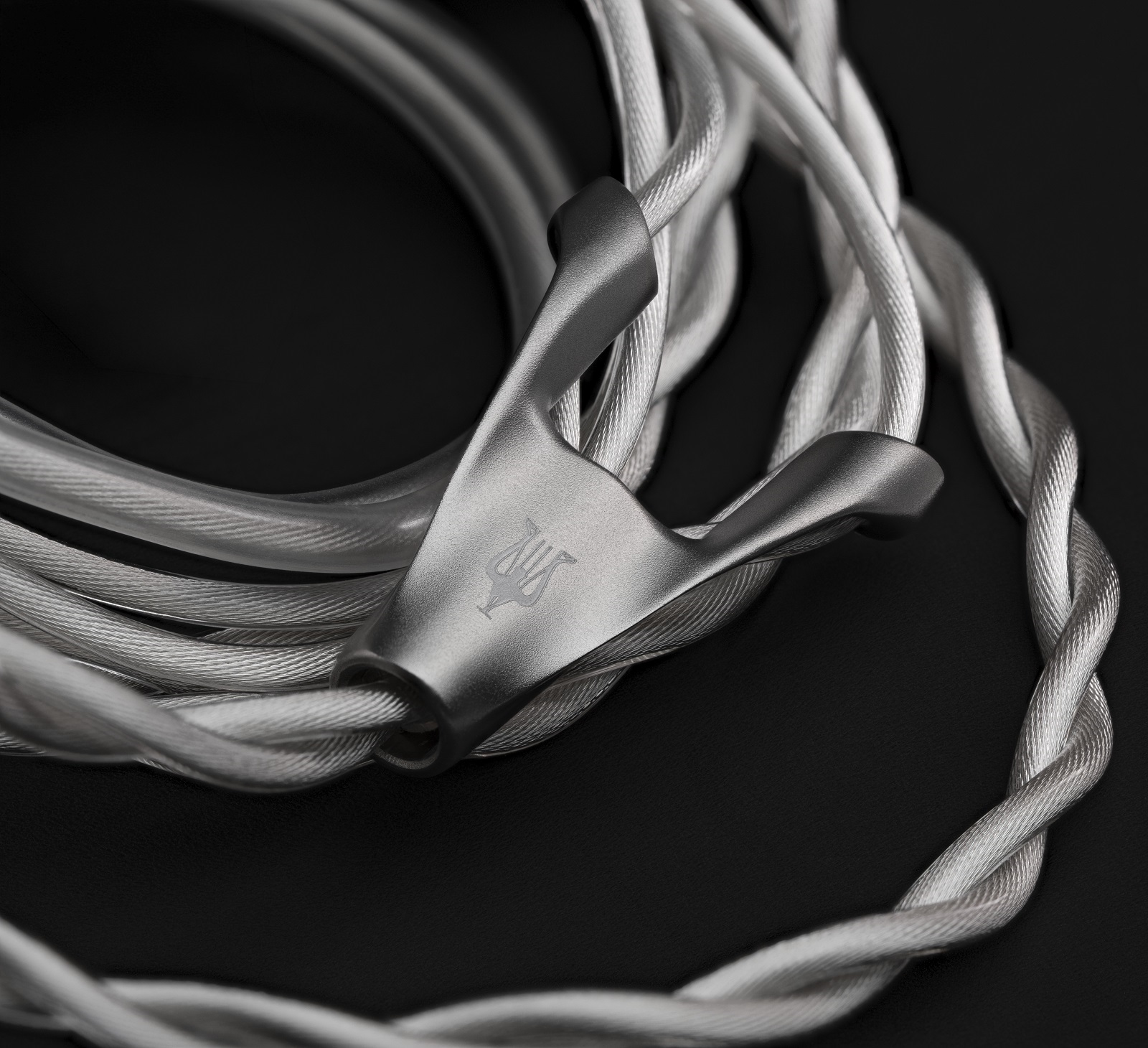 Meze Audio Astru: Titanium IEMs with 80-Layer Gold Driver Promise Flagship Sound Without the Flagship Price 15 20260310161021 2026 03