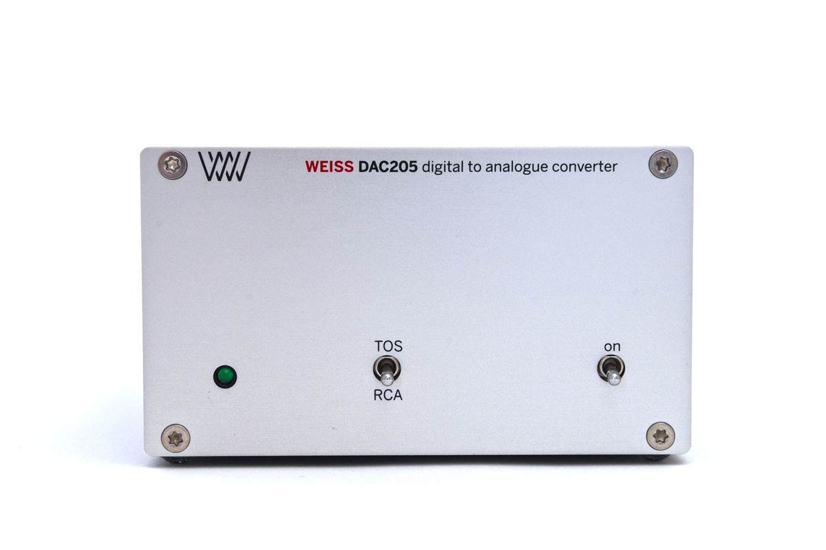 Weiss DAC205 MK2: A Purist DAC Built for Absolute Precision 8 The Weiss DAC205 MK2 keeps things brutally simple—pure digital-to-analog conversion with zero distractions and maximum precision.