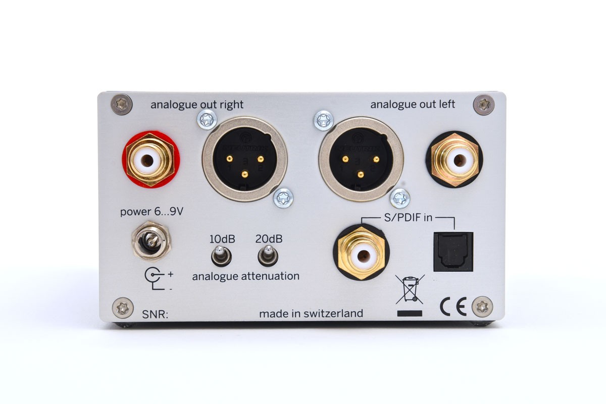 Weiss DAC205 MK2: A Purist DAC Built for Absolute Precision 9 Inside the DAC205 MK2, the ES9028PRO and parallel DAC architecture work together to deliver a darker background and exceptional detail.