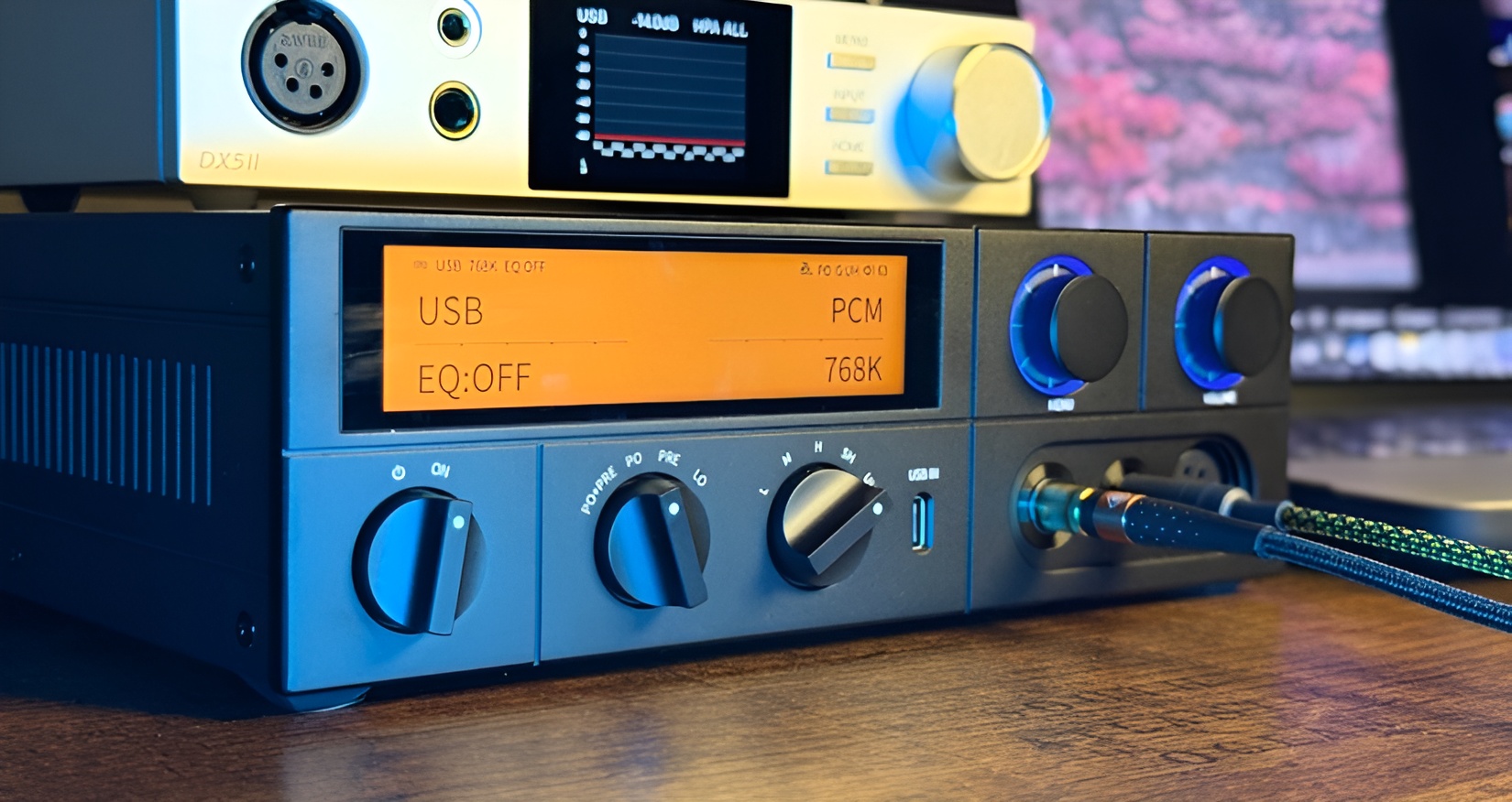 FiiO K17 Review: High-End Desktop DAC/Amp with Serious Flexibility 14 Designed for flexibility and enjoyment, the K17 fits seamlessly into both minimal desktop setups and full hi-fi systems.