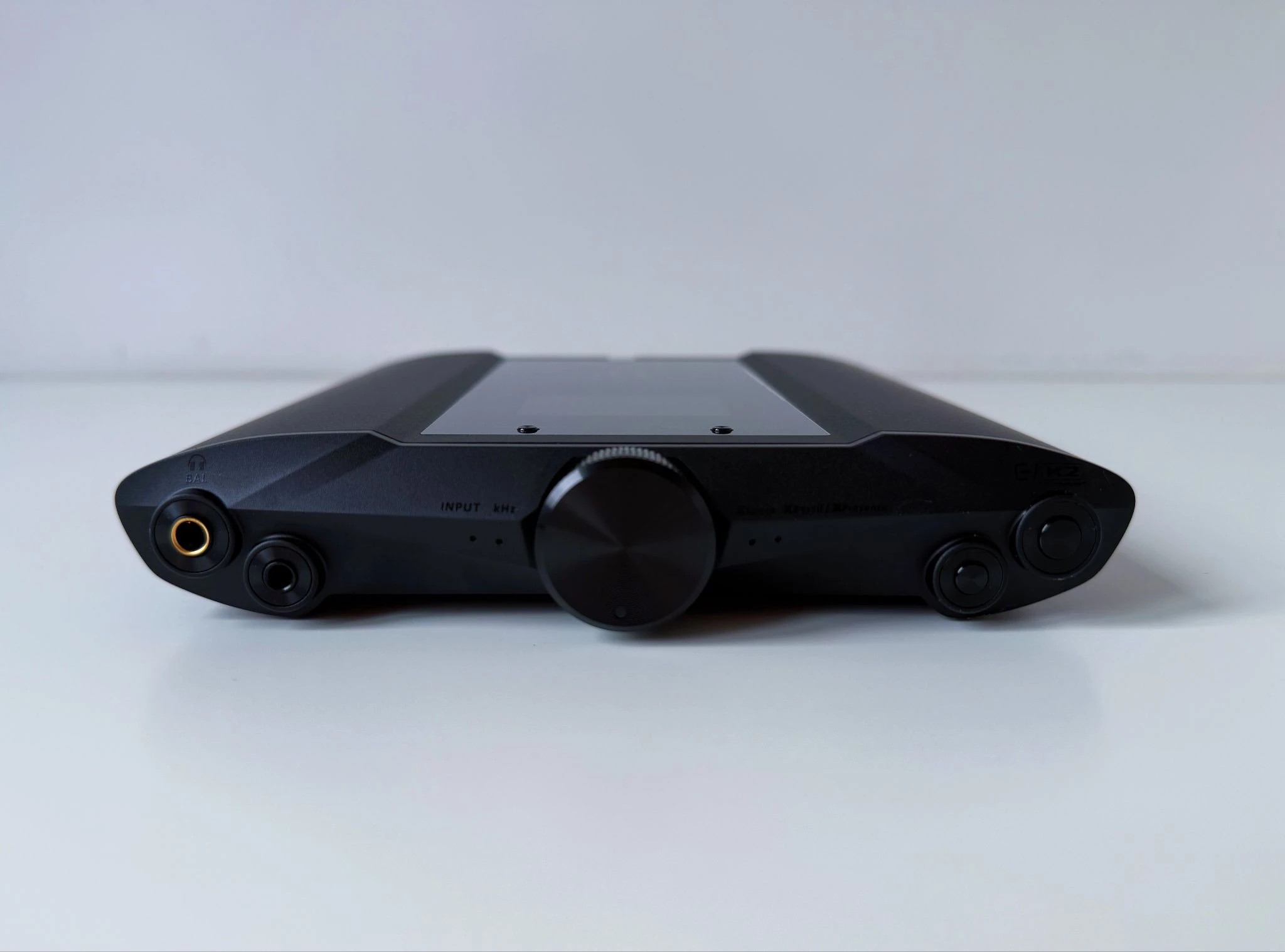 iFi iDSD Valkyrie Review: A True Flagship DAC Amp for Demanding Headphones 12 Quad Burr-Brown DAC architecture and powerful amplification deliver exceptional control and clarity.