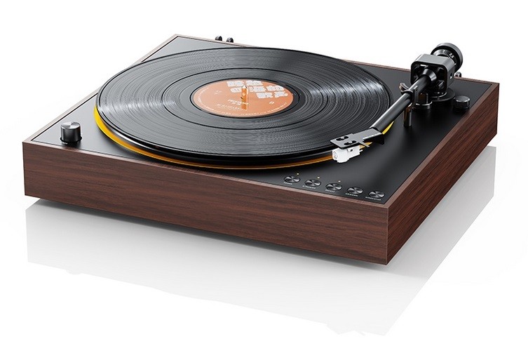 FiiO TT11: The Easiest Way Into Vinyl with Automatic Playback and Hi Fi Sound 9 A closer look at the FiiO TT11 tonearm and Audio Technica cartridge ready for smooth tracking